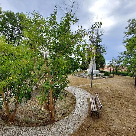 Al Monumento 아파트 아망테